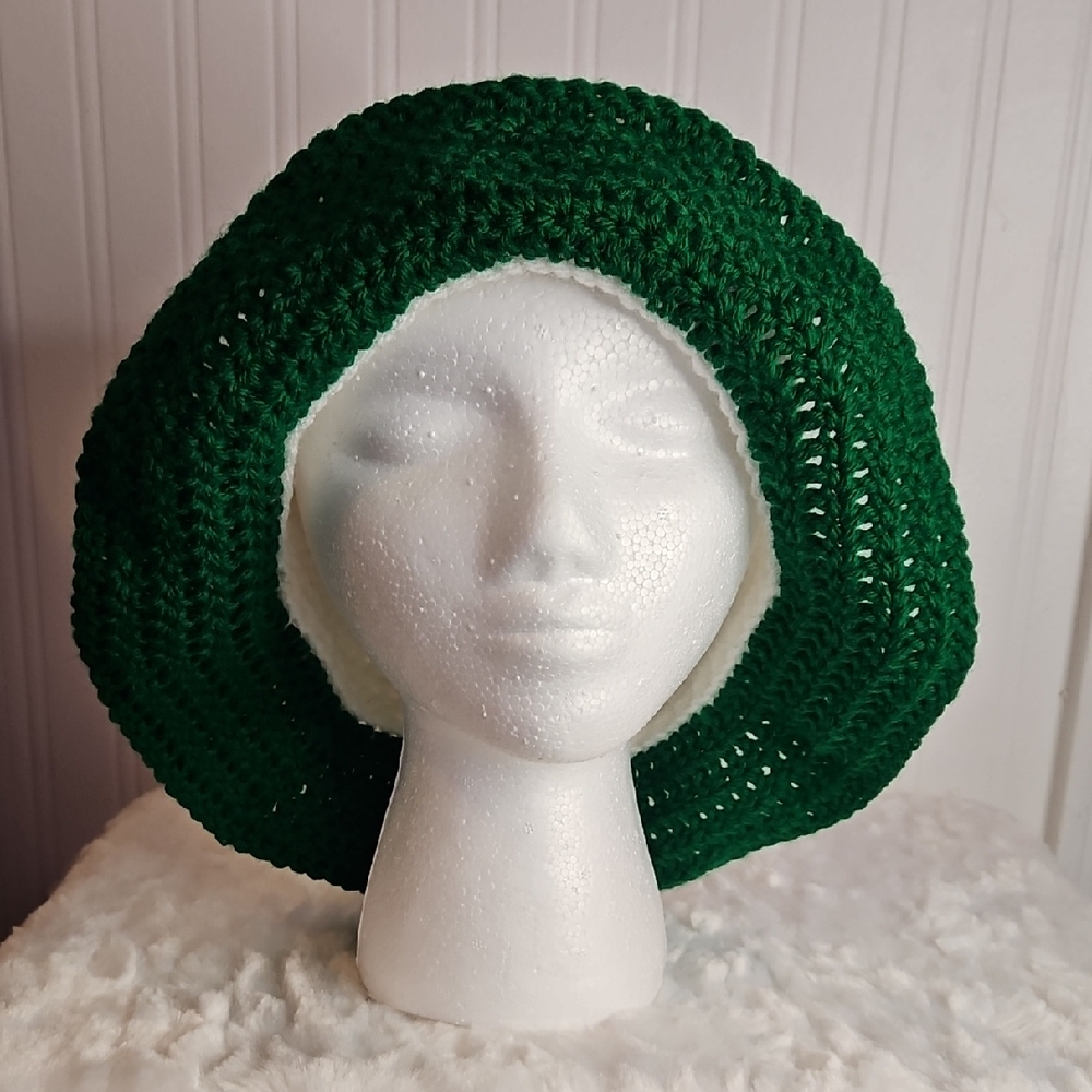 NEW Womens Green and White hat handmade Crochet bucket Hat